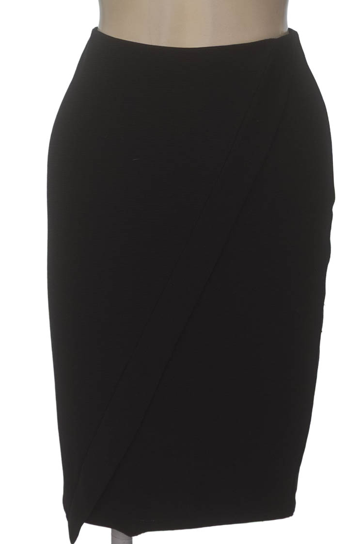 Falda color Negro - Closeando