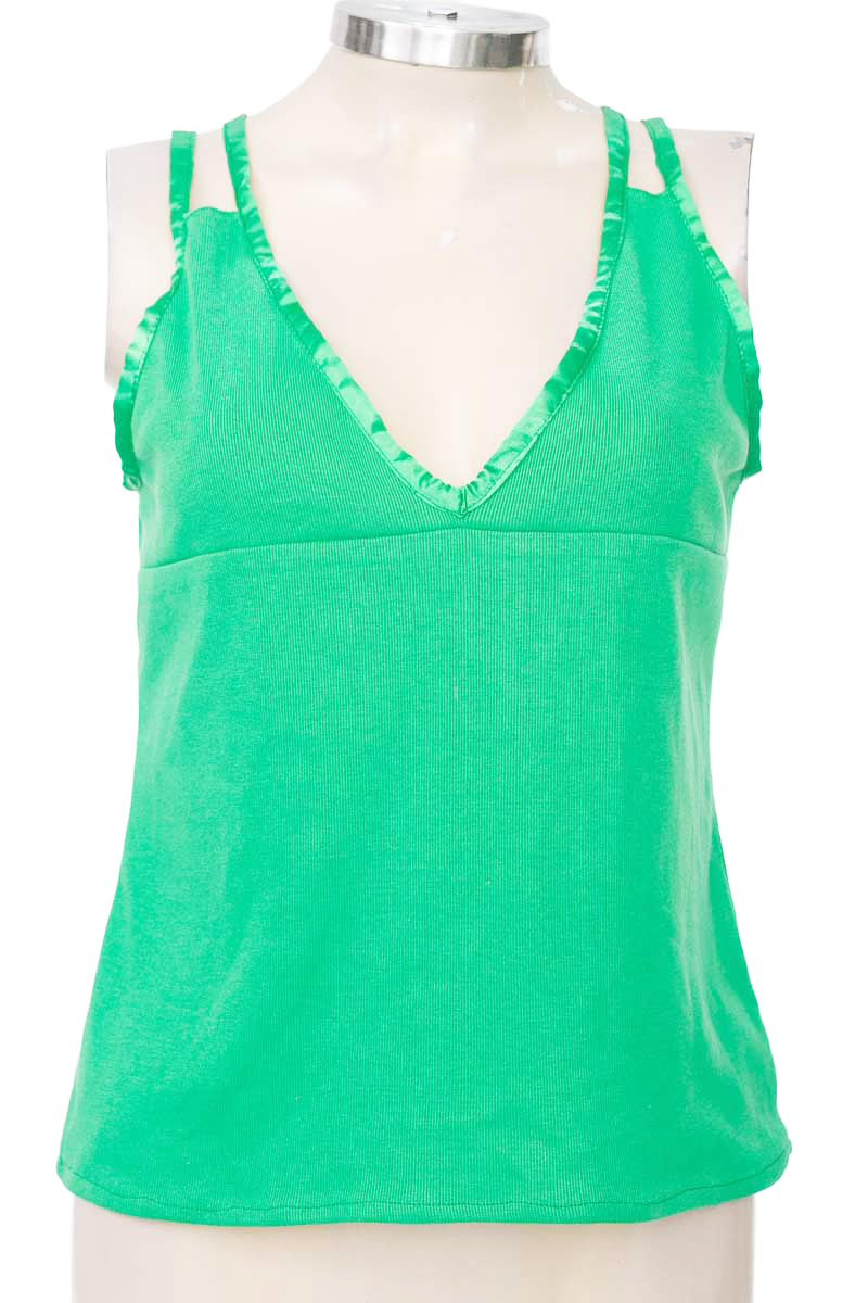 Top / Camiseta color Verde - Closeando
