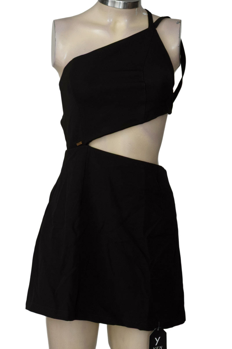Vestido / Enterizo color Negro - YEN