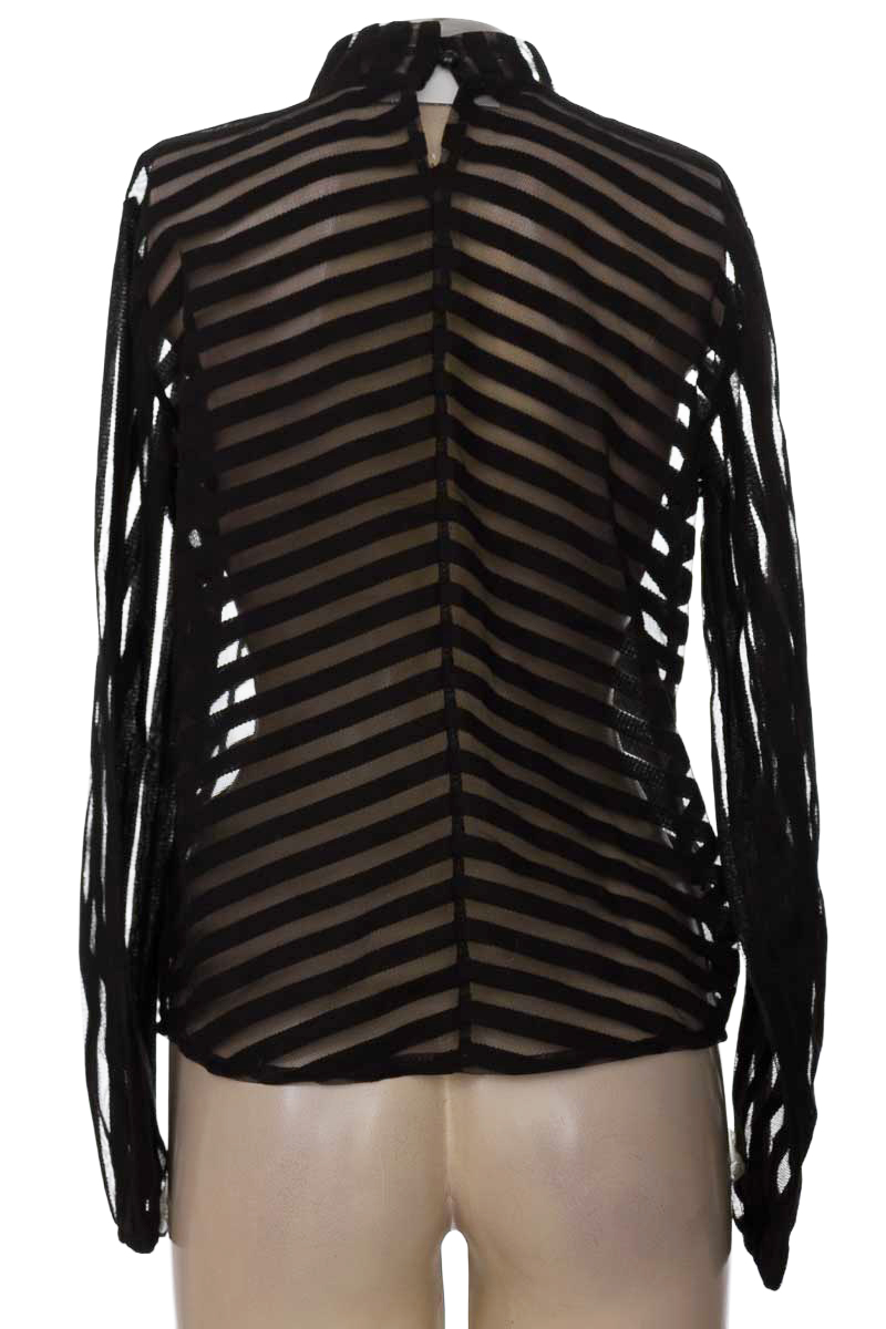 Blusa color Negro - Closeando
