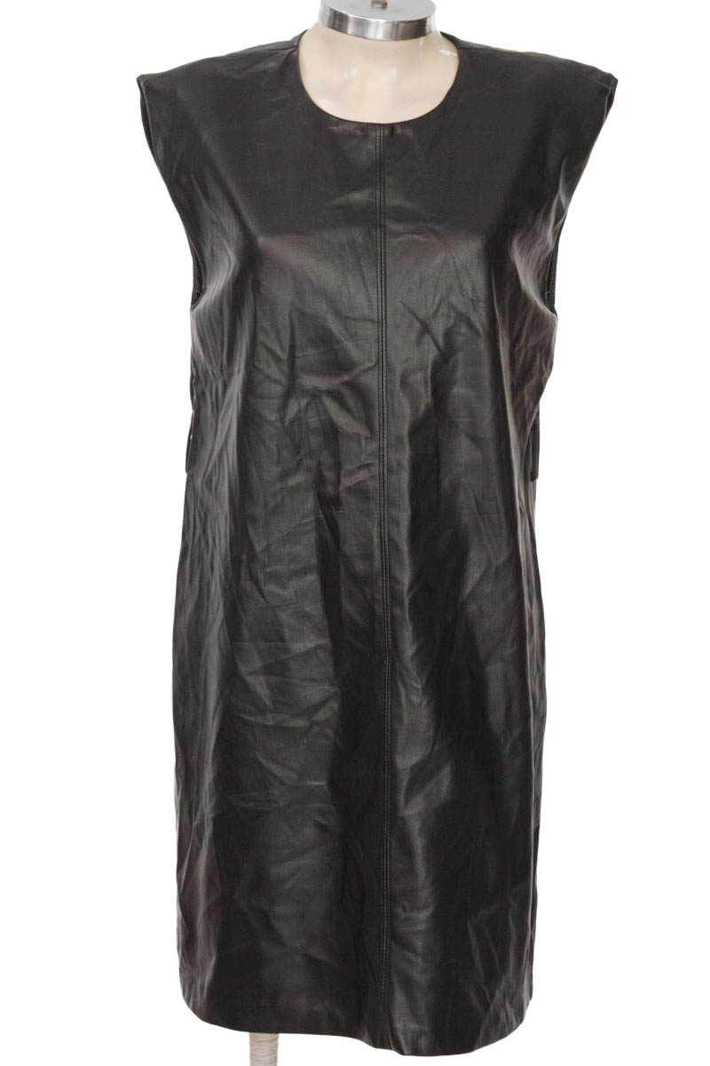 Vestido / Enterizo color Negro - ELA