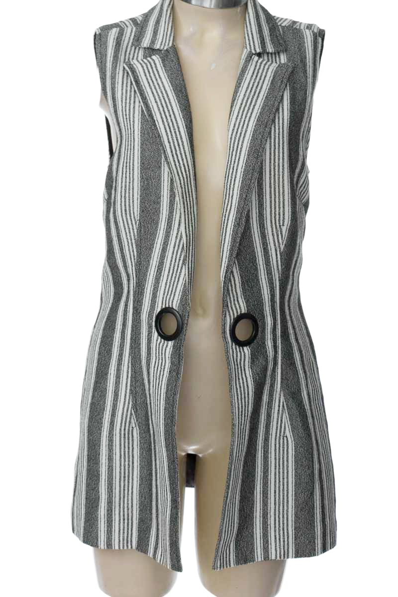 Chaqueta / Abrigo color Negro - Studio F