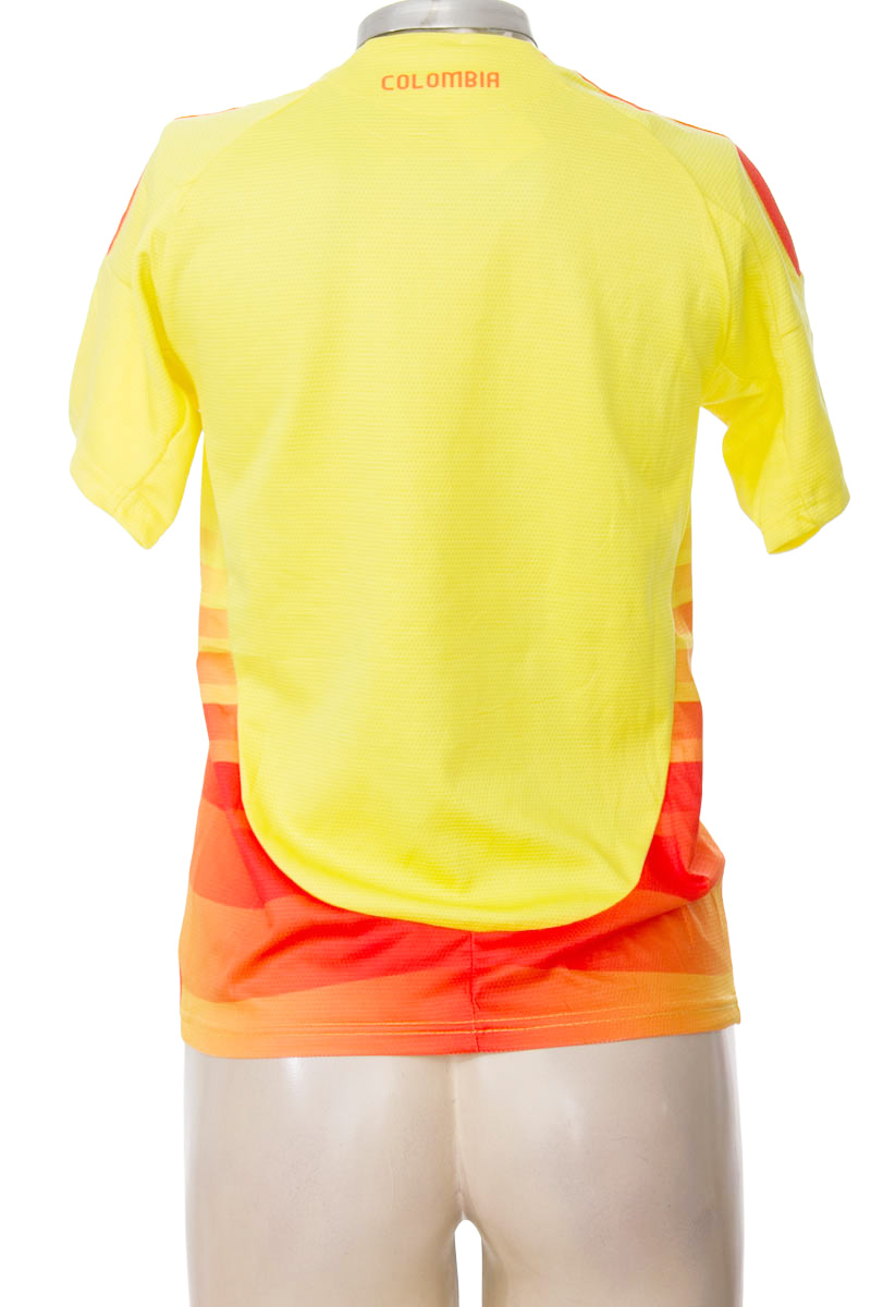 Ropa Deportiva / Salida de Baño color Amarillo - Closeando
