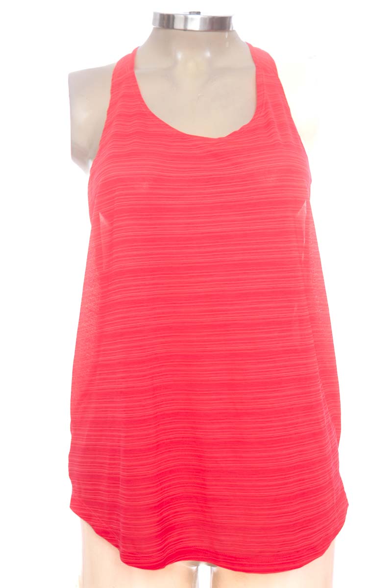 Ropa Deportiva / Salida de Baño color Fucsia - Closeando