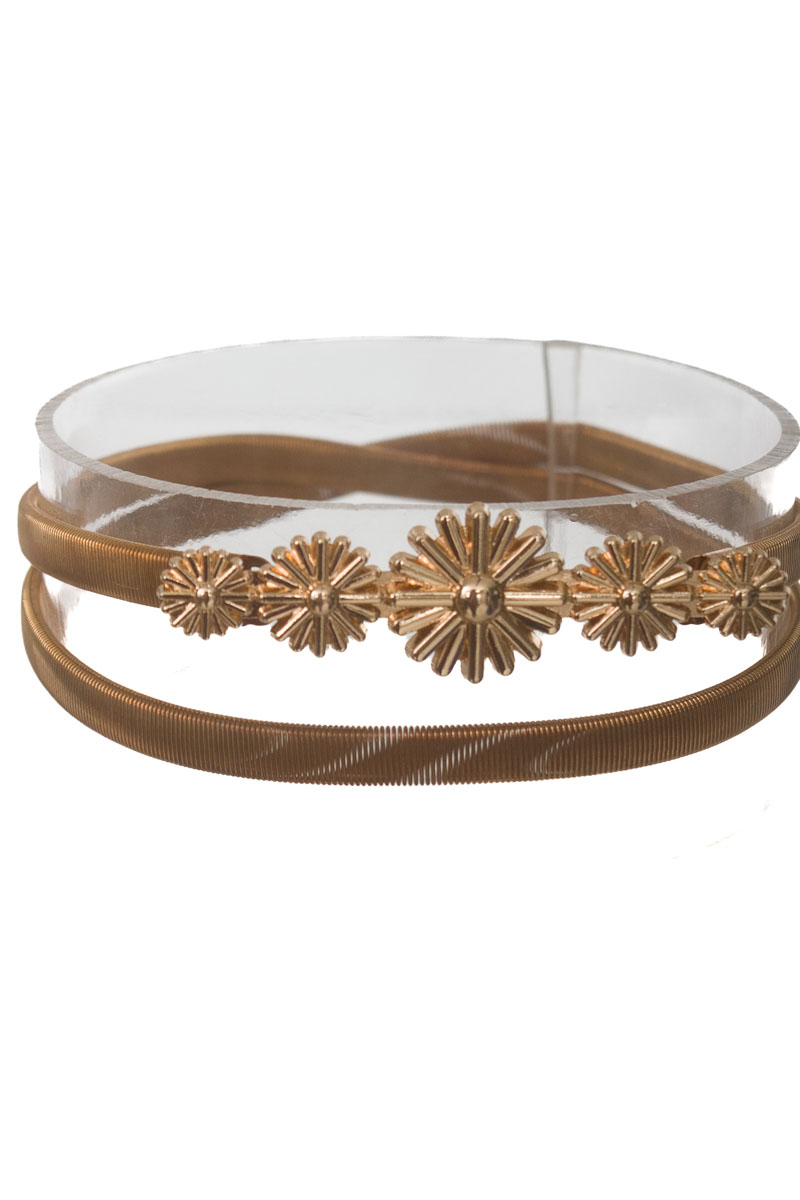 Accesorios color Dorado - Closeando