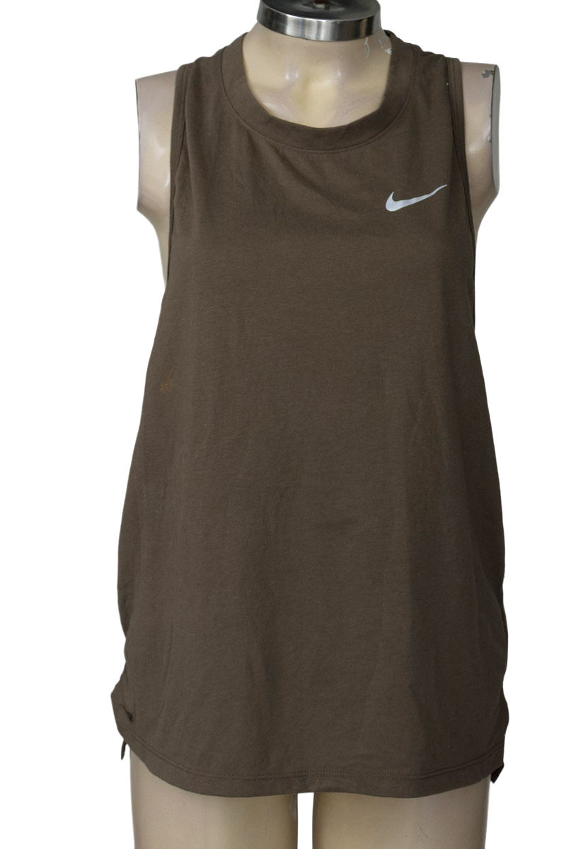 Ropa Deportiva / Salida de Baño color Gris - Nike