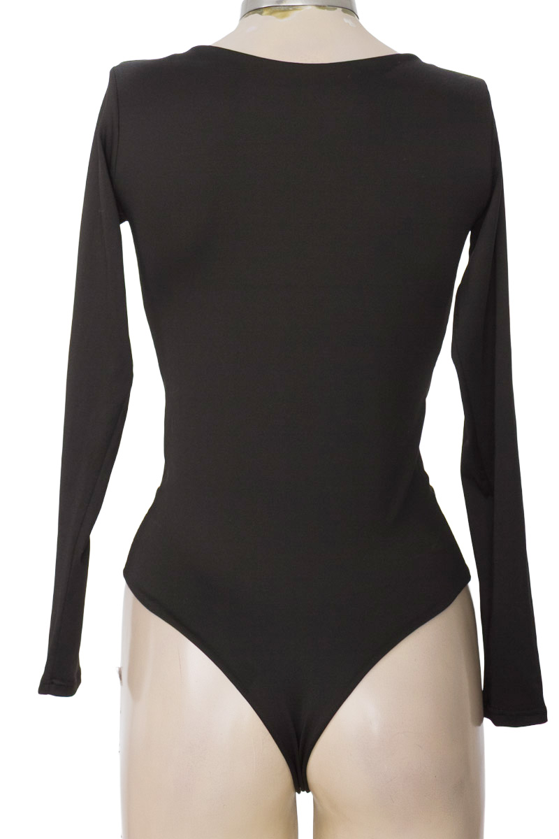 Top / Camiseta color Negro - Luana