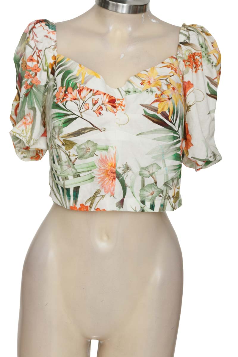 Top / Camiseta color Beige - Studio F