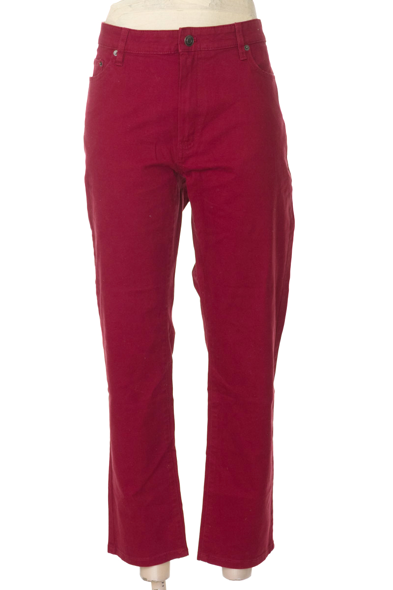 Pantalón color Vinotinto - Amazon Essentials