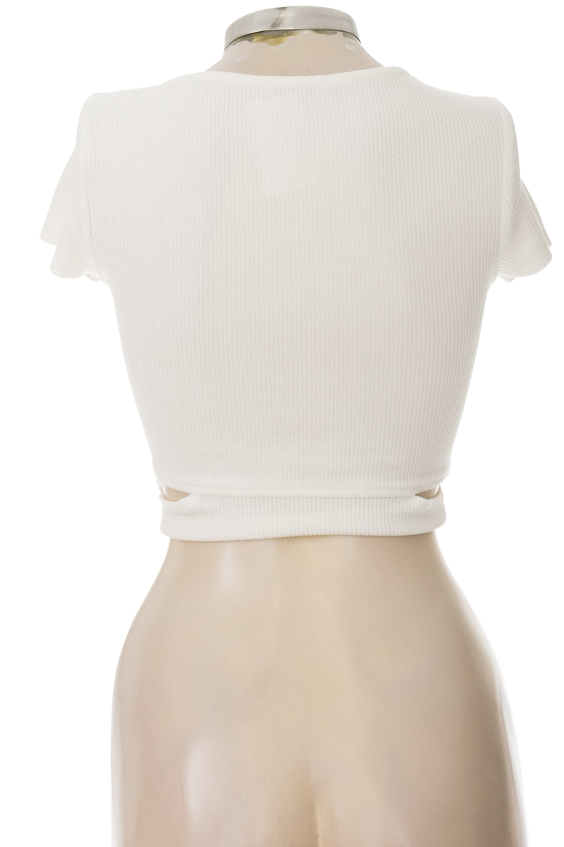 Top / Camiseta color Blanco - Bershka