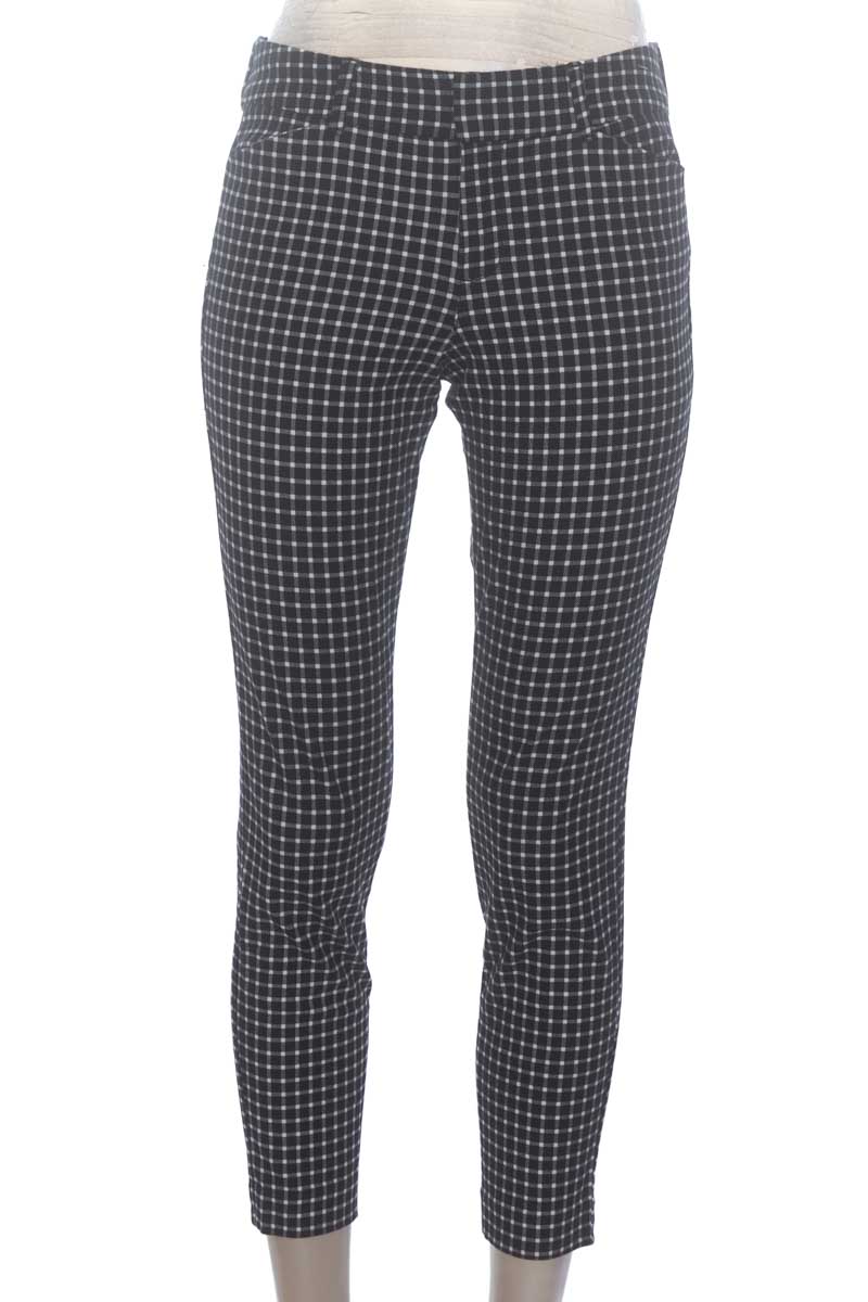 Pantalones color Negro - Old Navy