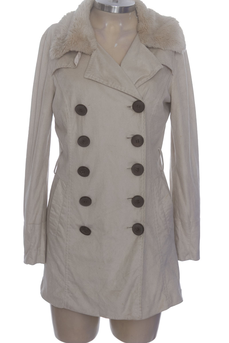 Chaqueta / Abrigo color Beige - Studio F