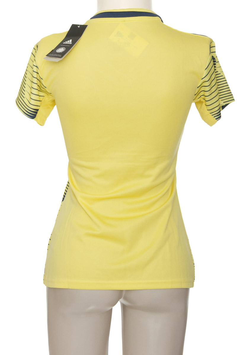 Ropa Deportiva / Salida de Baño color Amarillo - Adidas