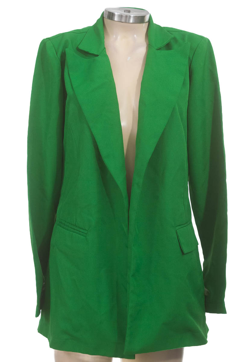 Chaqueta / Abrigo color Verde - Closeando