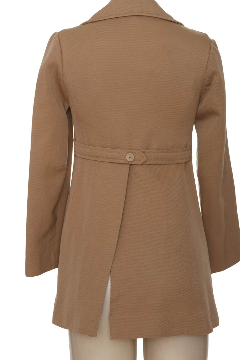 Chaqueta / Abrigo color Café - Closeando