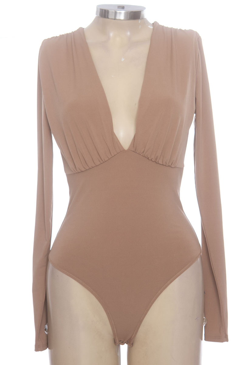 Top / Camiseta color Beige - Abercrombie