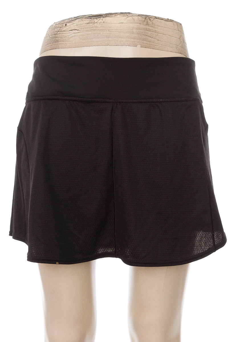 Ropa Deportiva / Salida de Baño color Negro - Adidas