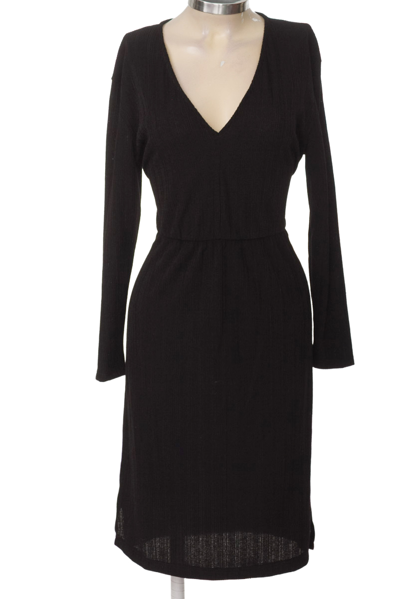 Vestido / Enterizo color Negro - Bershka