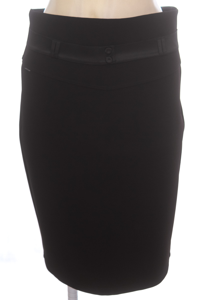 Falda color Negro - Jazmaur