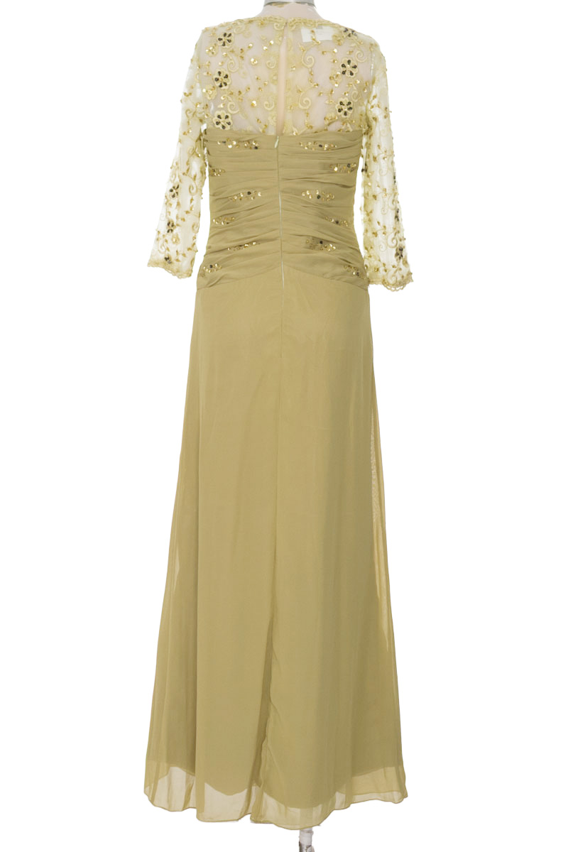 Vestido / Enterizo color Verde - Closeando