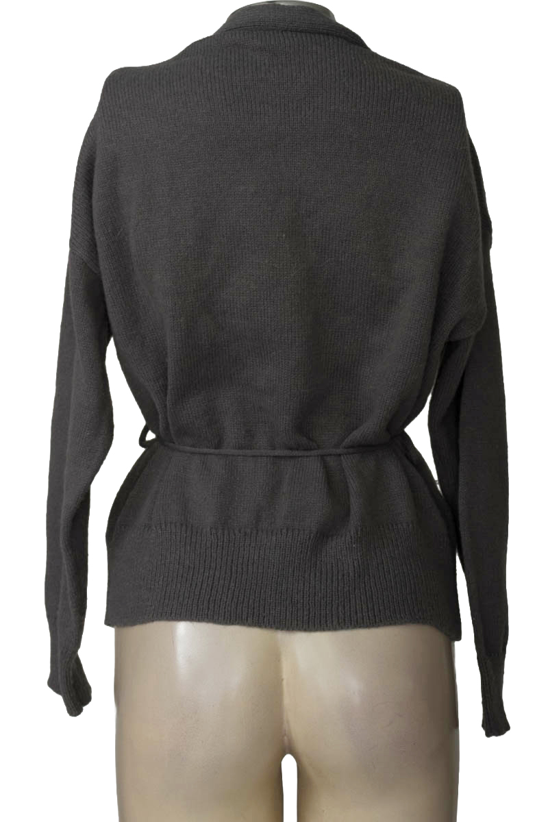 Sweater color Gris - Closeando