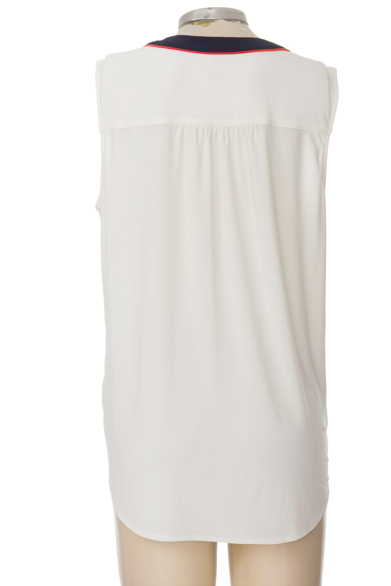 Top / Camiseta color Beige - Tahari