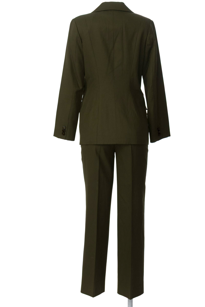 Vestido / Enterizo color Verde - Closeando