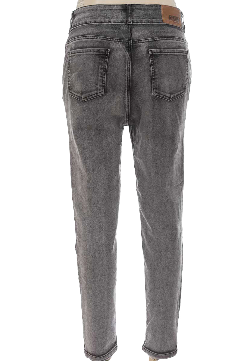 Pantalones color Gris - Facol