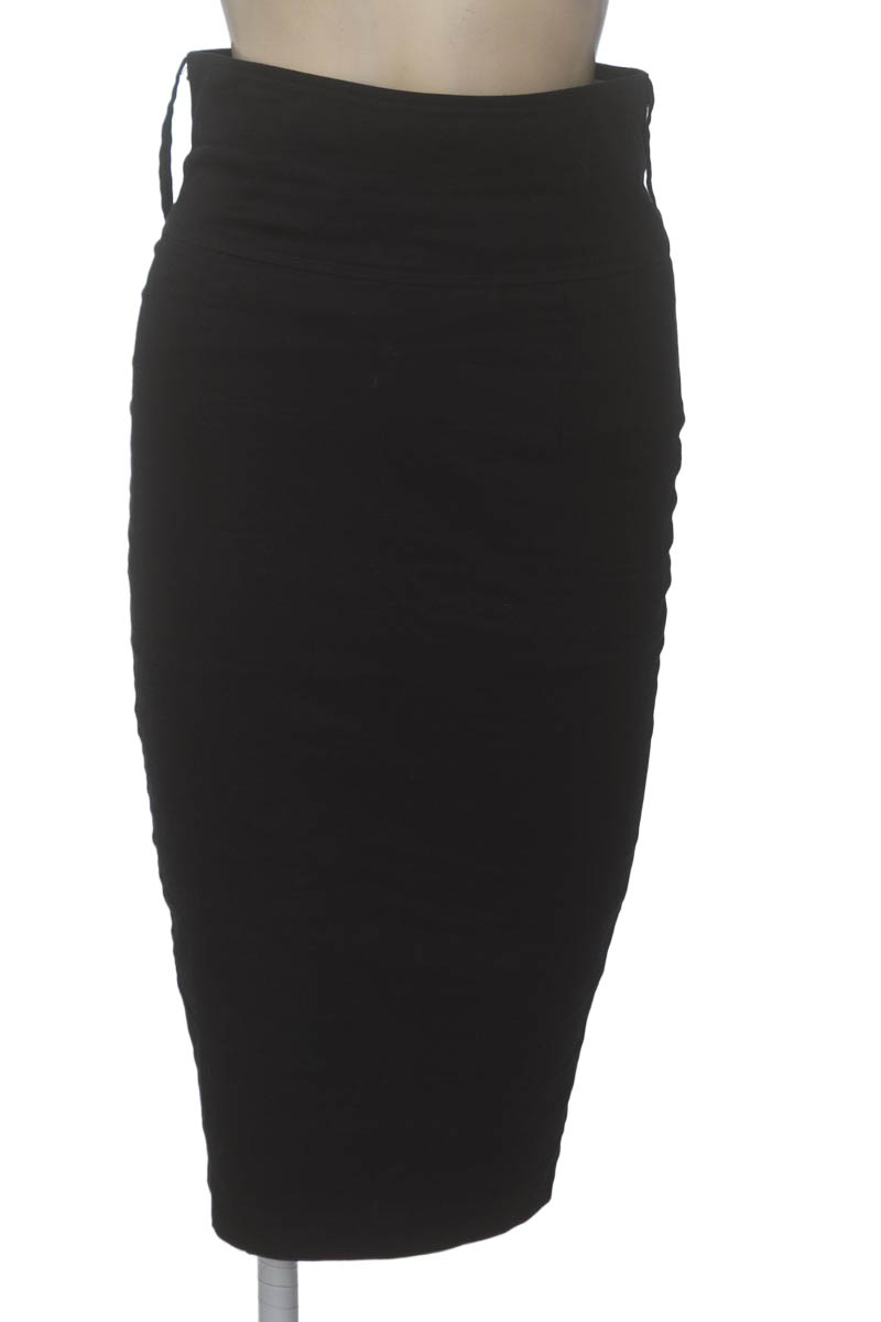 Falda color Negro - Final Touch