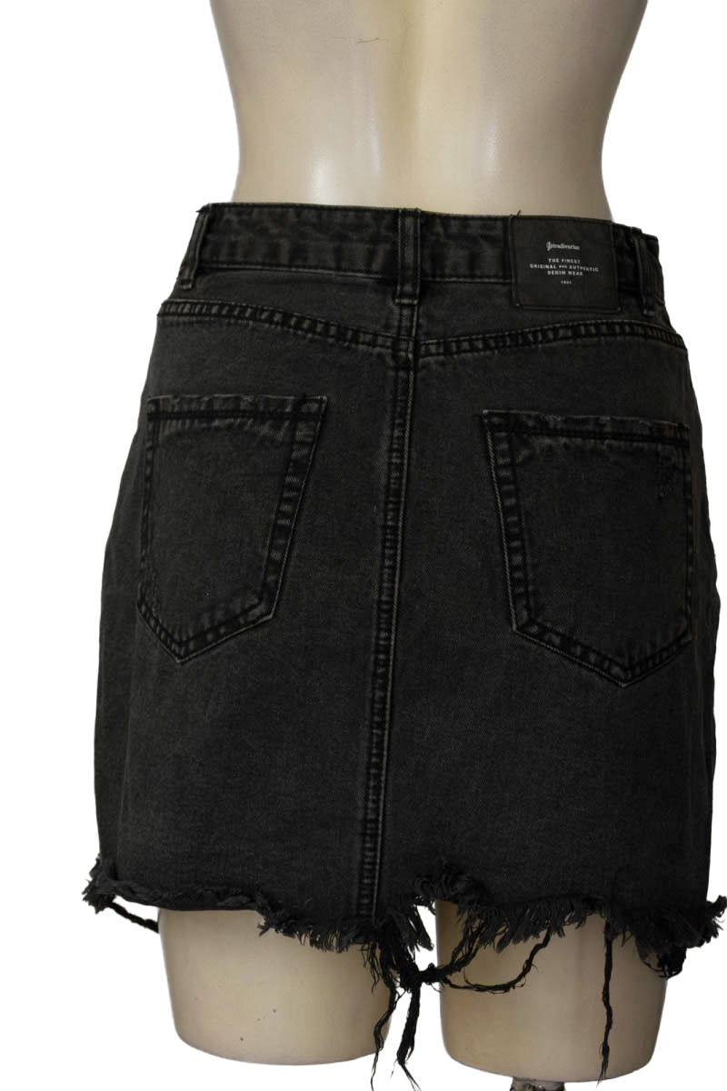 Falda color Negro - Stradivarius