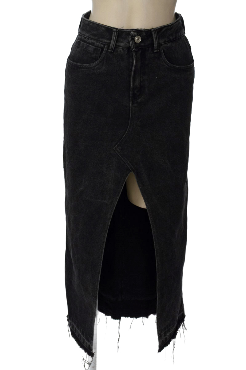 Falda color Negro - Closeando