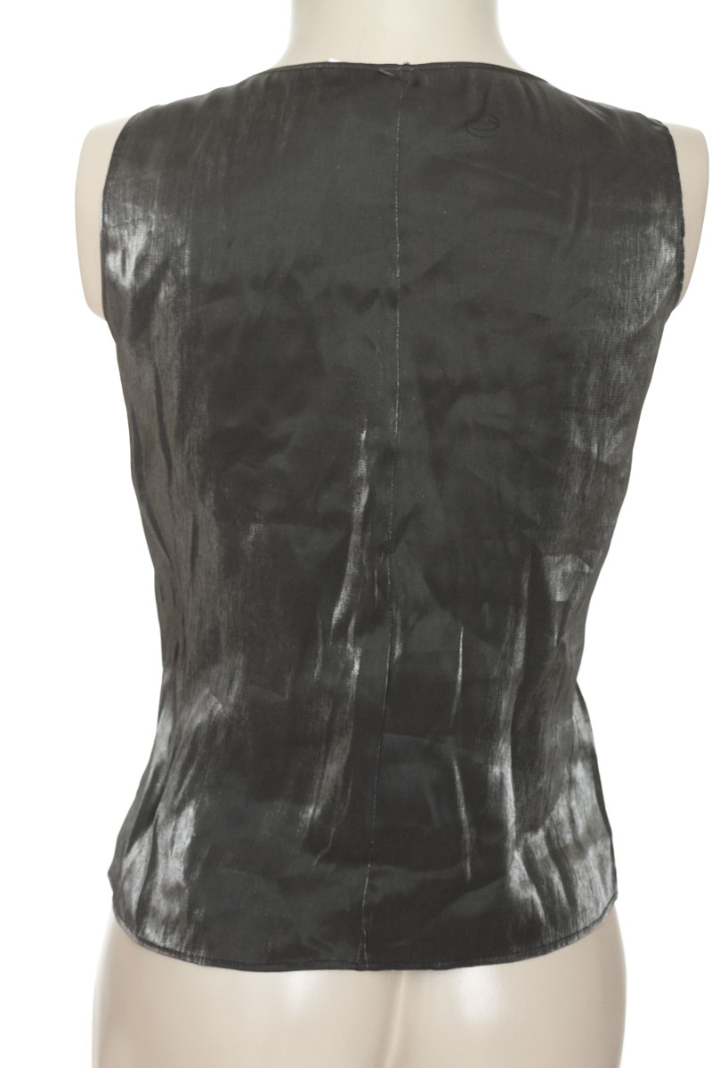 Top / Camiseta color Gris - Cristina Sepúlveda