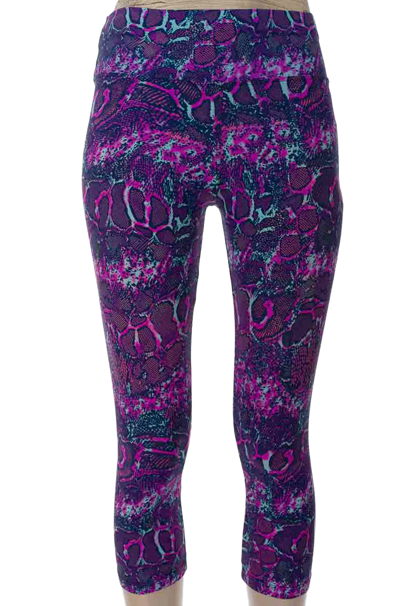 Ropa Deportiva / Salida de Baño color Morado - Closeando