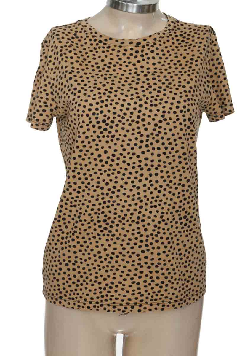 Top / Camiseta color Beige - PATPRIMO