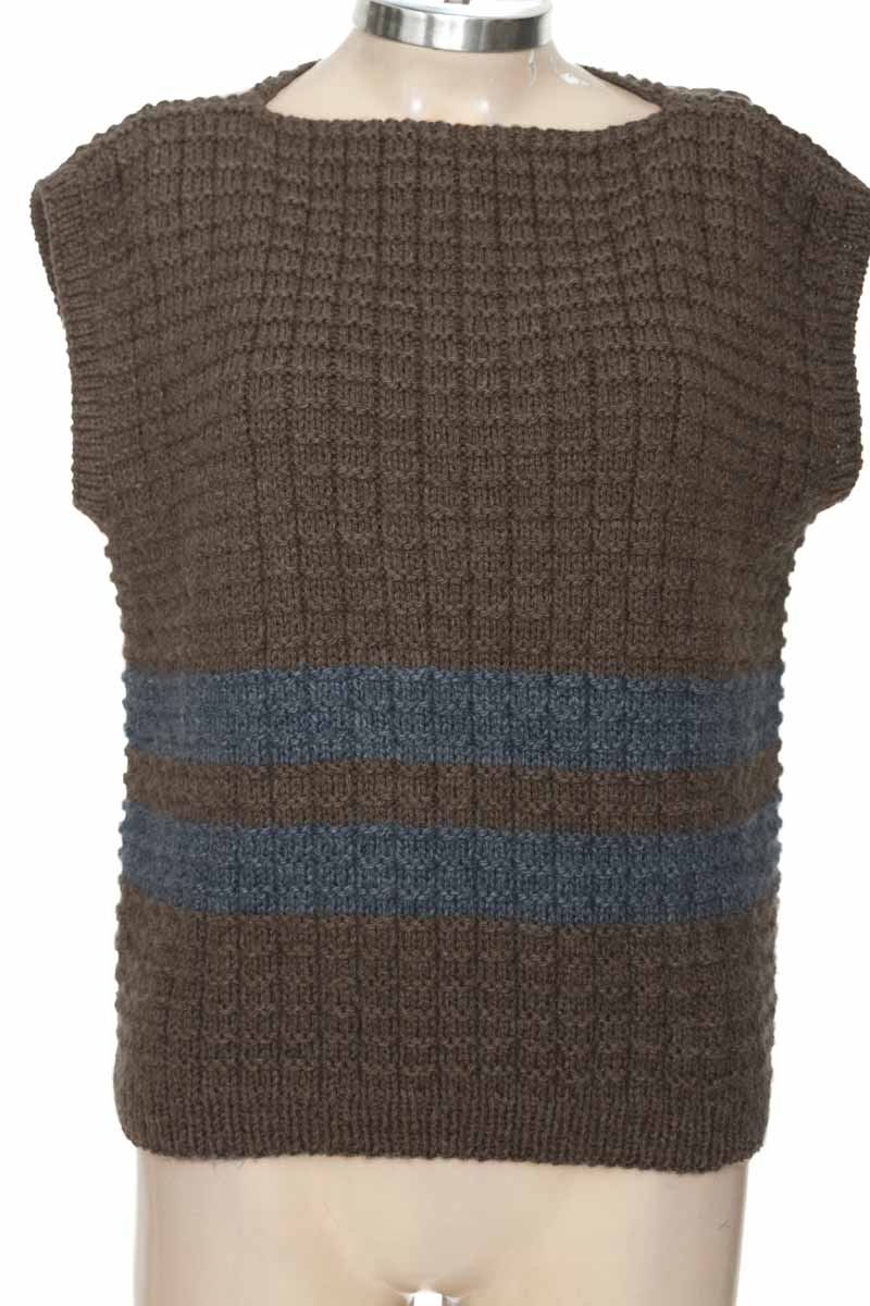 Sweater color Café - Closeando