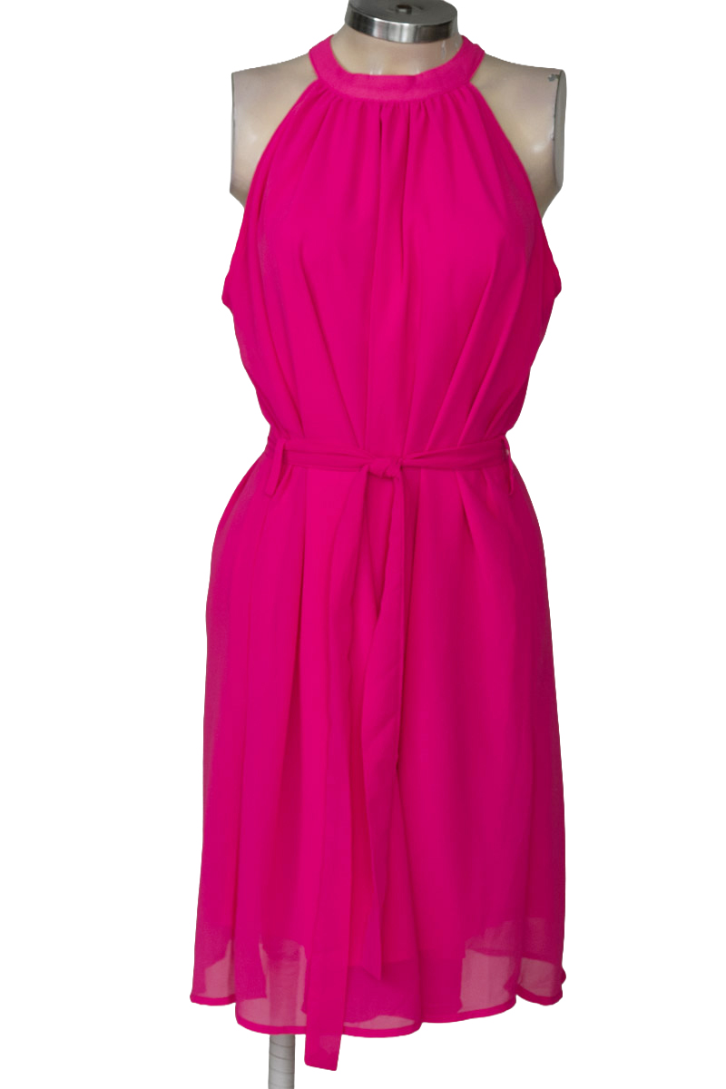 Vestido / Enterizo color Fucsia - Closeando