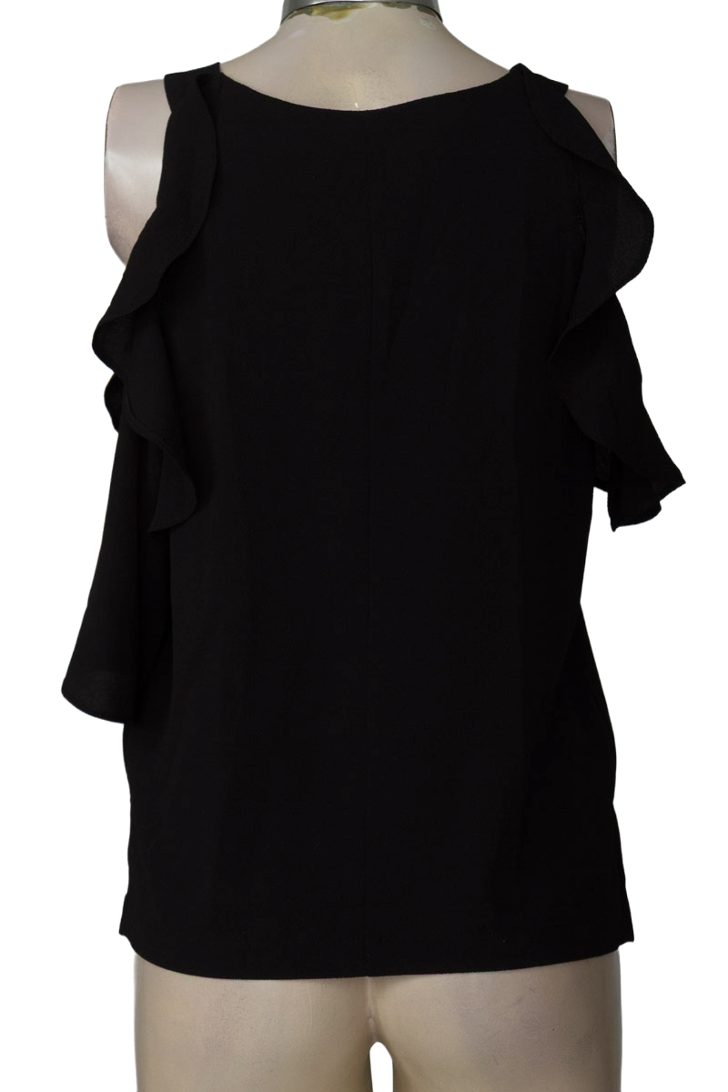 Blusa color Negro - Basement
