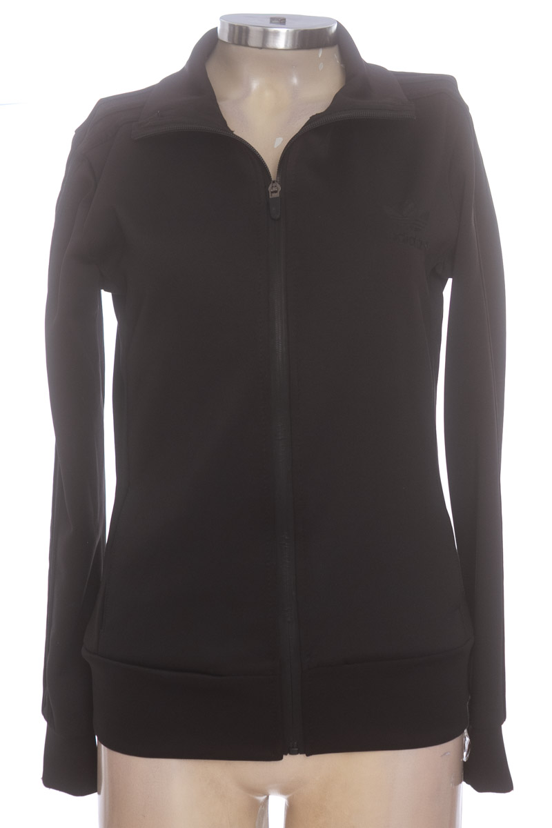 Ropa Deportiva / Salida de Baño color Negro - Closeando