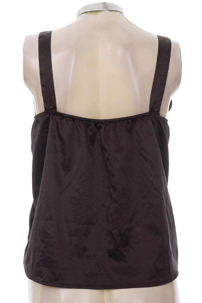 Top / Camiseta color Negro - Pacifika