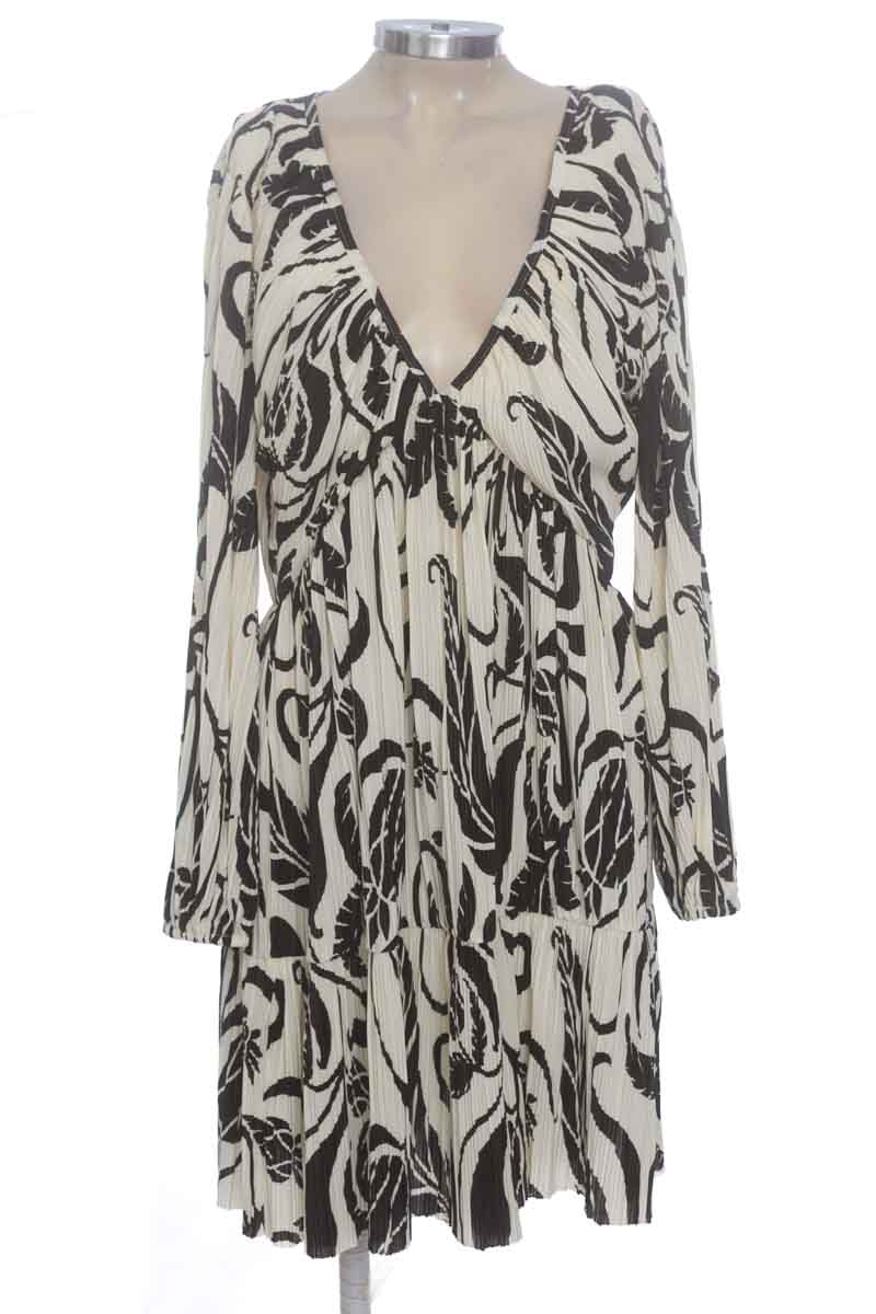 Vestido / Enterizo color Blanco - H&M