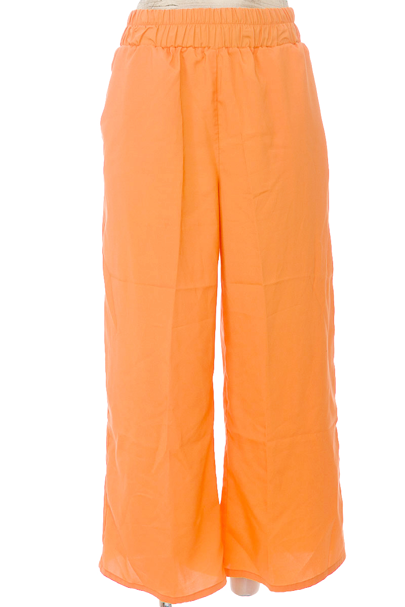 Pantalones color Naranja - Closeando