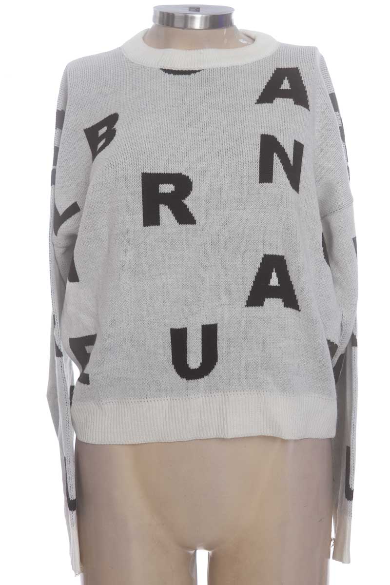 Sweater color Gris - Closeando