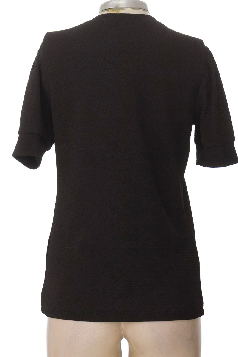 Top / Camiseta color Negro - PATPRIMO