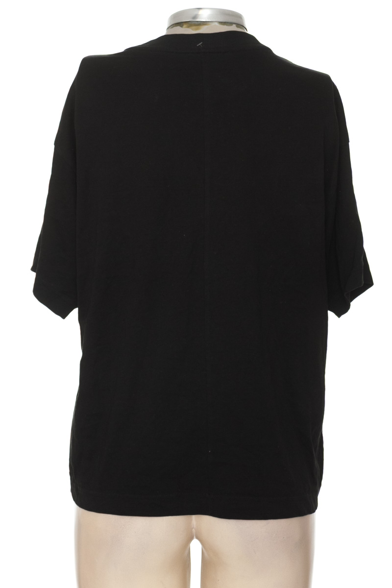 Top / Camiseta color Negro - Gef