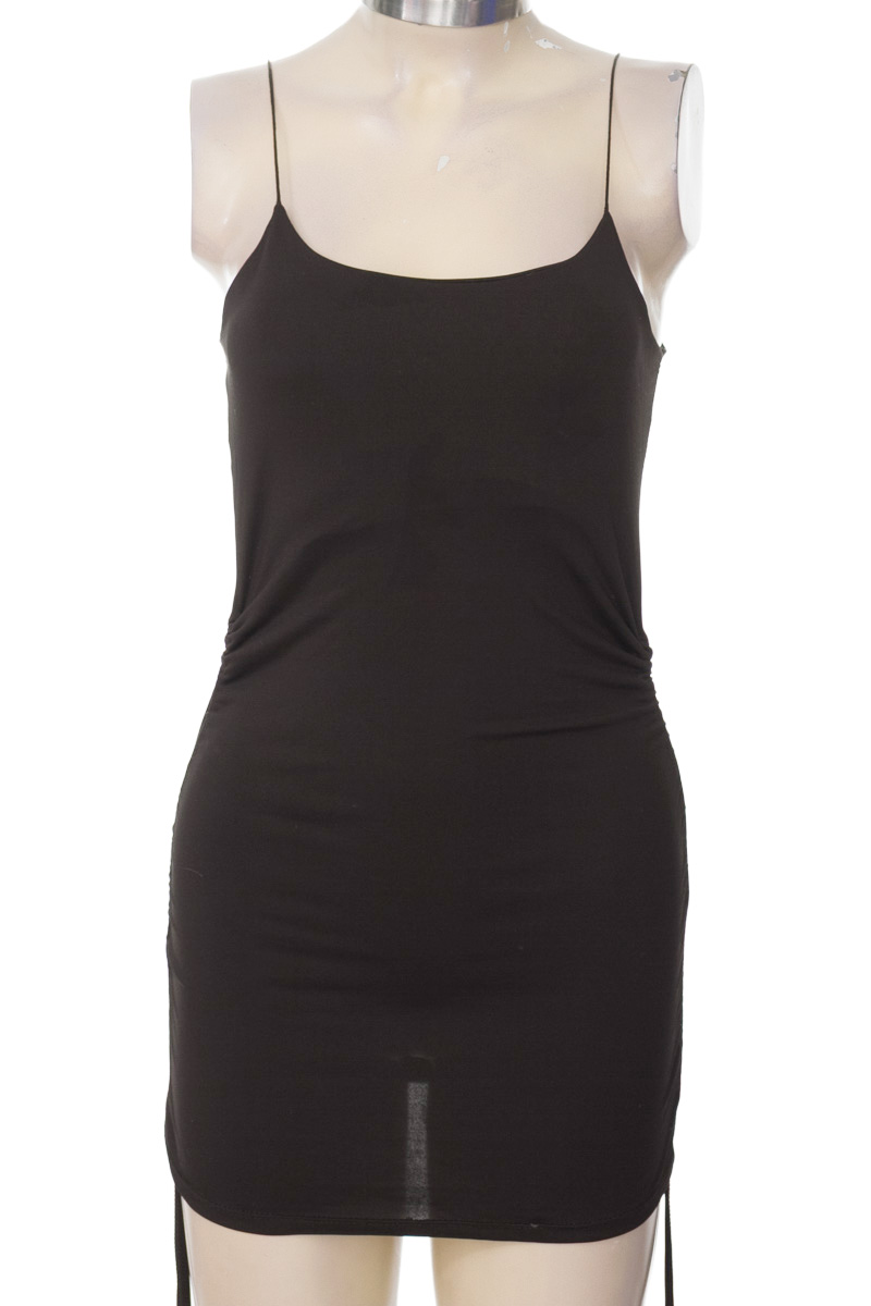 Vestido / Enterizo color Negro - Closeando