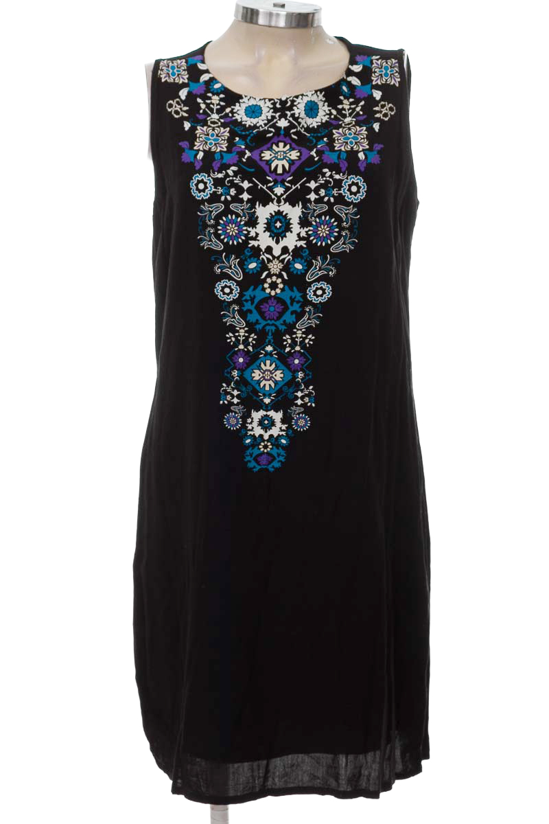 Vestido / Enterizo color Negro - Closeando