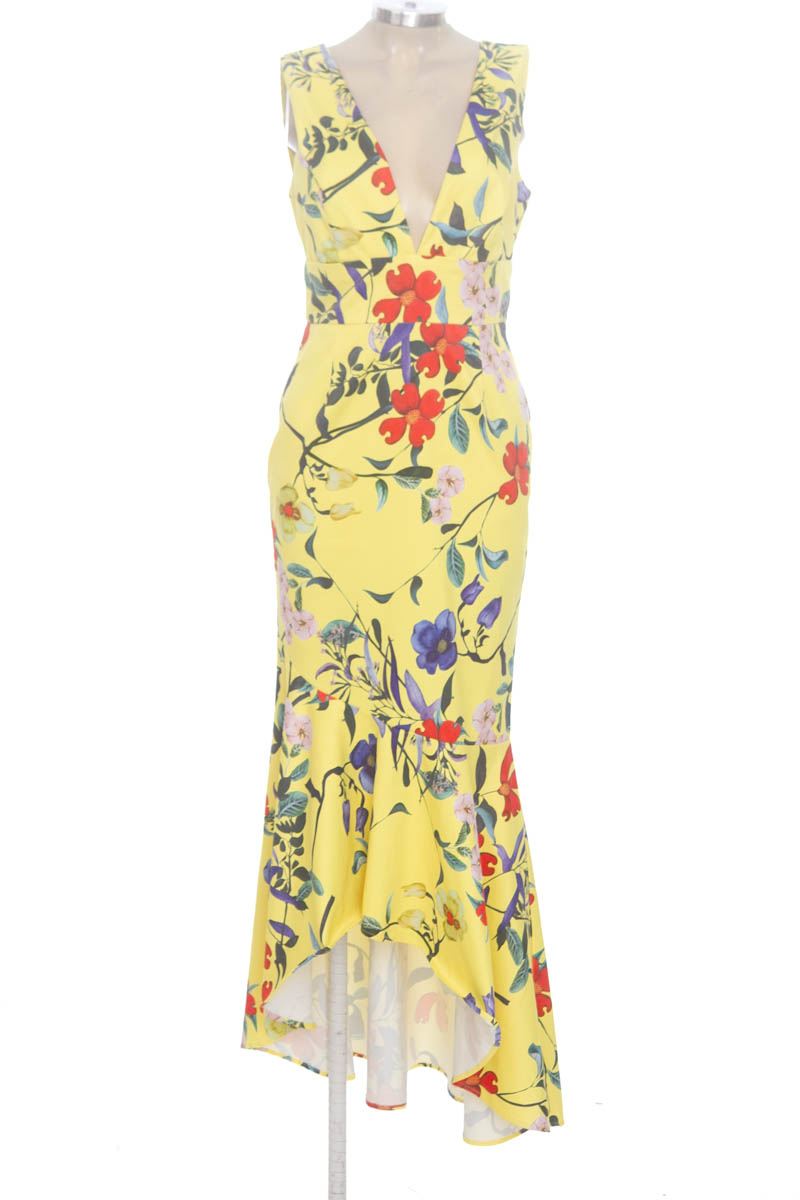 Vestido / Enterizo color Amarillo - Clara Story