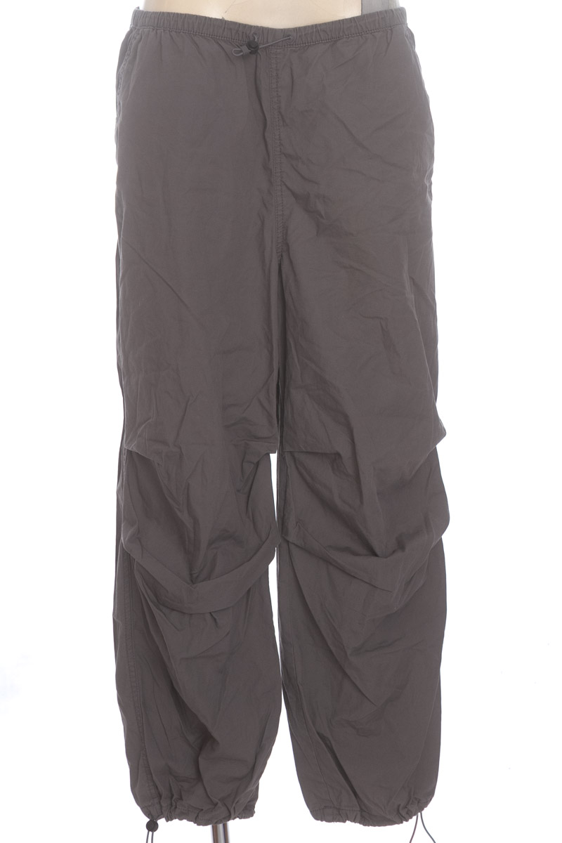 Pantalón color Gris - Divided by H&M