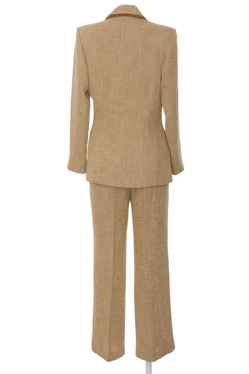 Vestido / Enterizo color Beige - Freedom