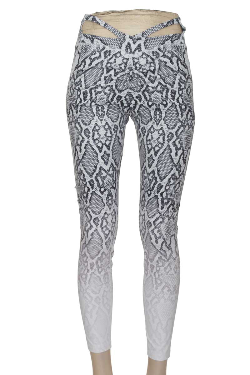 Ropa Deportiva / Salida de Baño color Estampado - Closeando